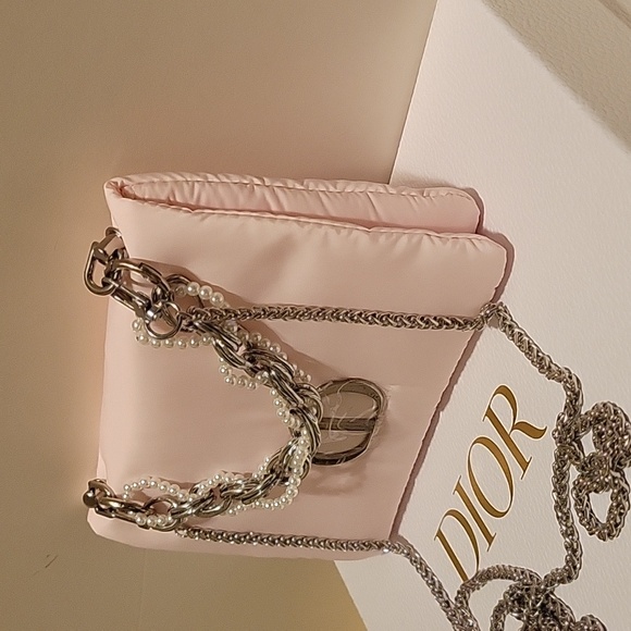 Dior Light Pink Clutch with Silver Chain - Picture 4 of 7